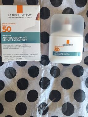 La Roche Posey Serum Sunscreen SPF 50 - White